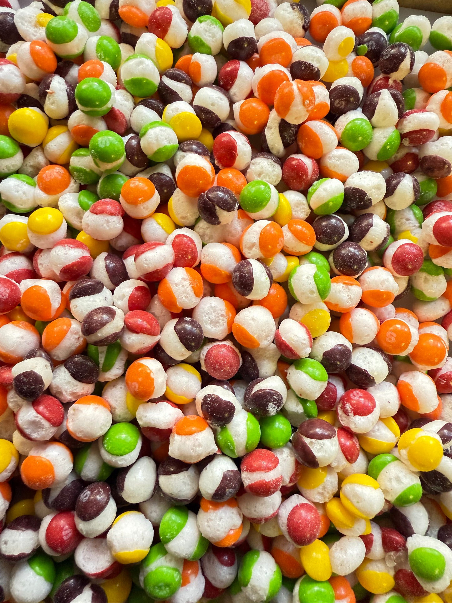 Freeze Dried Rainbow Rounds